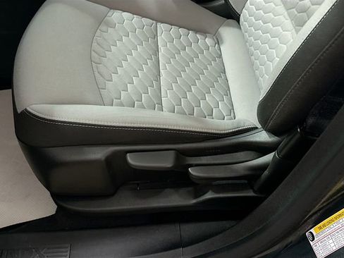 Used 2020 Chevrolet Equinox LS image 19