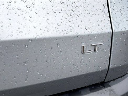Used 2024 Chevrolet Traverse LT AWD/4WD image 28