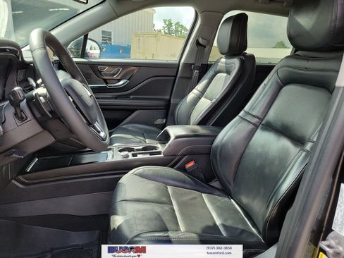 Used 2020 Lincoln Corsair FWD w/ Premium Package image 16