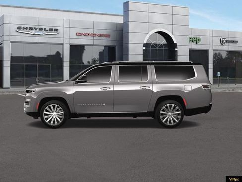 New 2023 Jeep Grand Wagoneer L Base image 3