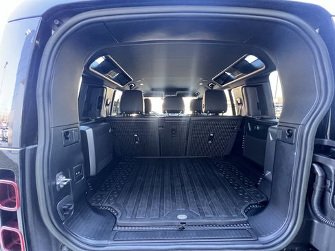 Certified 2023 Land Rover Defender 110 S image 33