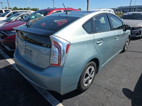 Used 2014 Toyota Prius Four w/ Solar Roof Package FWD image 4