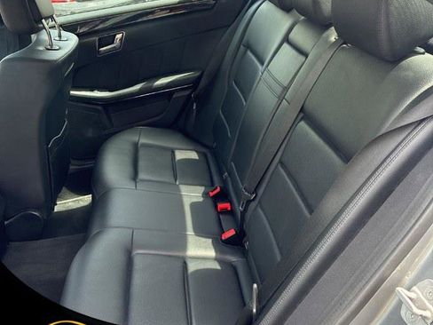 Used 2011 Mercedes-Benz E 350 4MATIC Sedan image 15