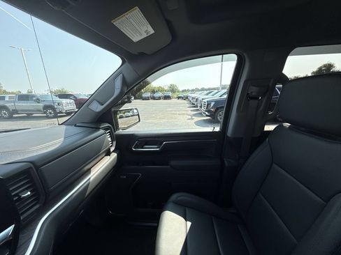 Certified 2025 GMC Sierra 1500 SLT w/ SLT Premium Package RWD image 15