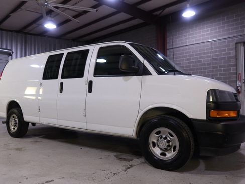 Used 2020 Chevrolet Express 2500 Extended w/ Communications Package image 7