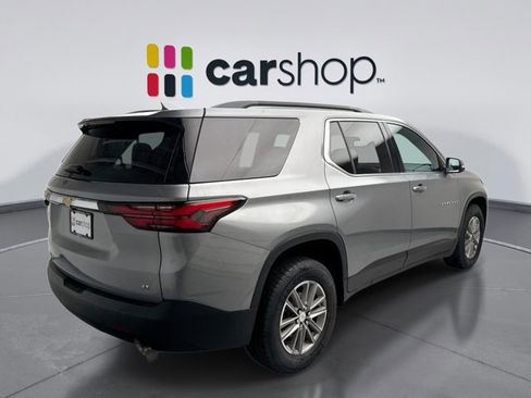 Used 2023 Chevrolet Traverse LT image 5
