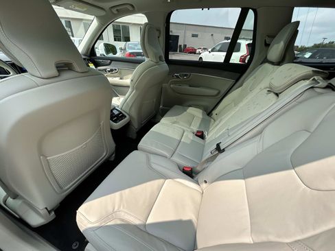 New 2026 Volvo XC90 B6 Ultra image 12