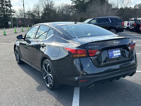 Used 2024 Nissan Altima 2.5 SR image 8