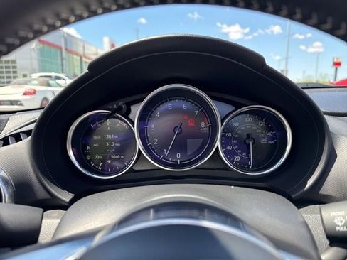 Used 2024 MAZDA MX-5 Miata Grand Touring RWD image 22
