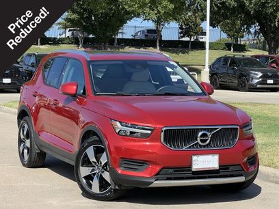 Used 2020 Volvo XC40 T5 Momentum