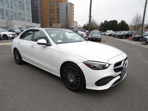 Used 2025 Mercedes-Benz C 300 4MATIC Sedan image 5