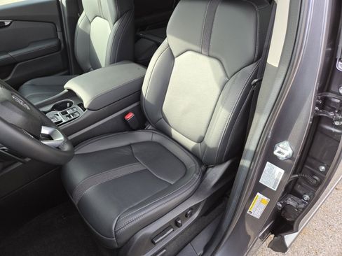 Used 2025 Honda Pilot EX-L image 27