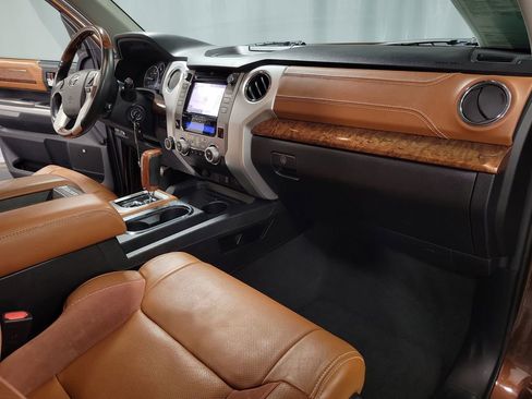 Used 2014 Toyota Tundra Platinum image 24