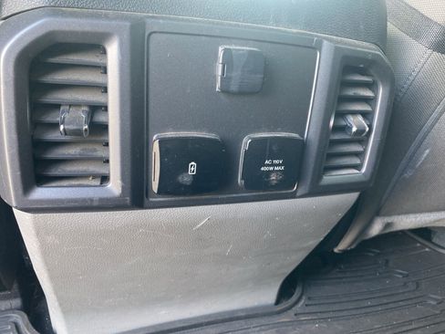 Used 2019 Ford F150 XLT w/ Equipment Group 302A Luxury AWD/4WD image 21