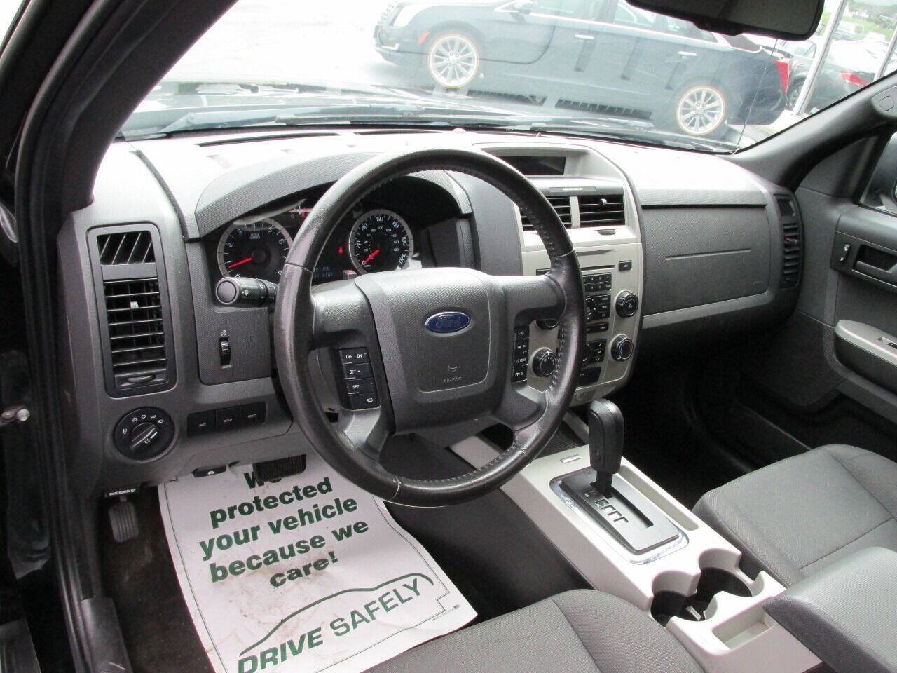 Used 2012 Ford Escape XLT FWD image 8