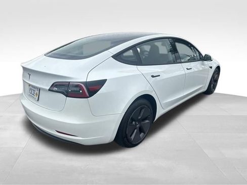 Used 2023 Tesla Model 3 Standard Range RWD image 10