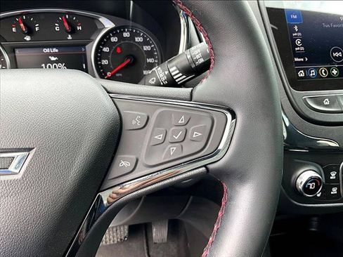 Used 2024 Chevrolet Equinox RS w/ RS Leather Package FWD image 21
