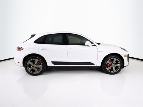 New 2026 Porsche Macan S image 8