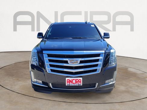 Used 2018 Cadillac Escalade Luxury w/ LPO, Radiant Package RWD image 7