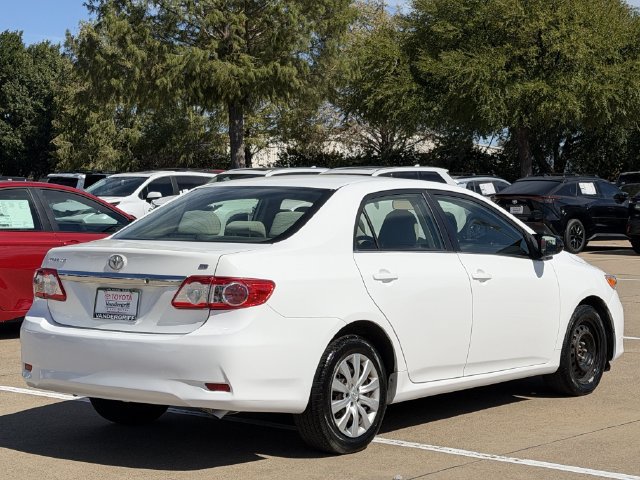 Used 2013 Toyota Corolla LE FWD image 4