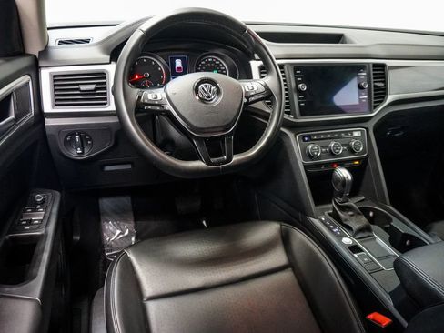 Used 2019 Volkswagen Atlas SE w/ Towing Package FWD image 11