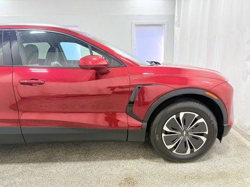 Used 2024 Chevrolet Blazer EV LT image 8