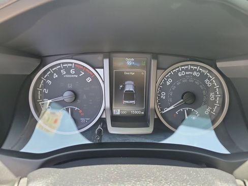 Used 2023 Toyota Tacoma SR5 RWD image 23