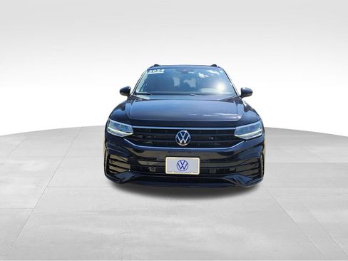Certified 2024 Volkswagen Tiguan SE R-Line AWD/4WD image 2