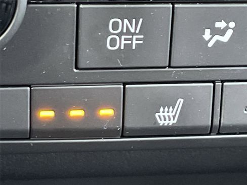 Used 2026 Subaru Outback Premium image 14