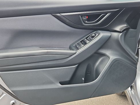 Used 2019 Subaru Crosstrek 2.0i Premium AWD/4WD image 11