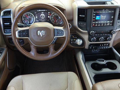 Used 2021 RAM 1500 Laramie AWD/4WD image 11