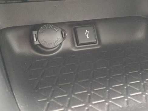 Certified 2022 Toyota RAV4 XLE w/ Convenience Package image 22