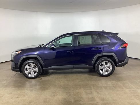 Used 2024 Toyota RAV4 XLE AWD/4WD image 16