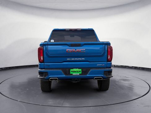 Used 2023 GMC Sierra 1500 AT4 w/ Technology Package AWD/4WD image 5