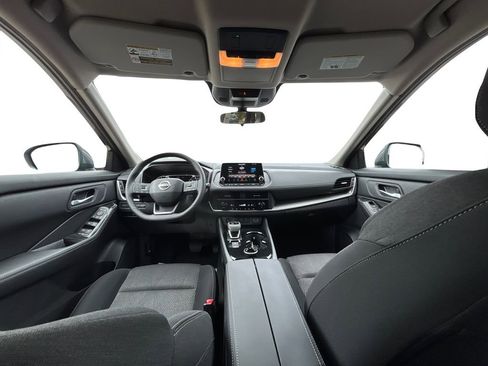 New 2026 Nissan Rogue SV image 18