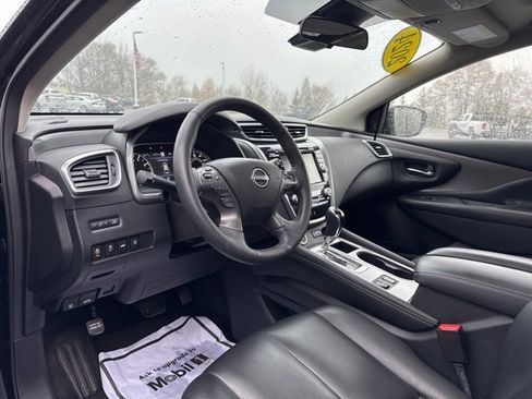 Used 2024 Nissan Murano SV image 9