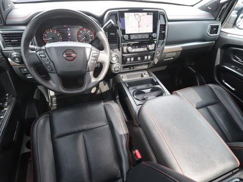 Used 2024 Nissan Titan PRO-4X w/ Pro-4x Convenience Package AWD/4WD image 9