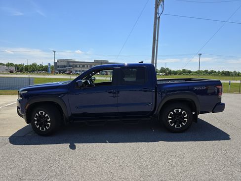 Used 2022 Nissan Frontier Pro-X RWD image 18