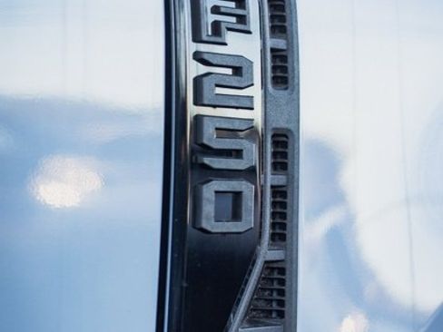 New 2026 Ford F250 Lariat w/ Black Appearance Package image 4