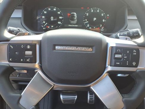 New 2026 Land Rover Discovery Limited Edition image 11