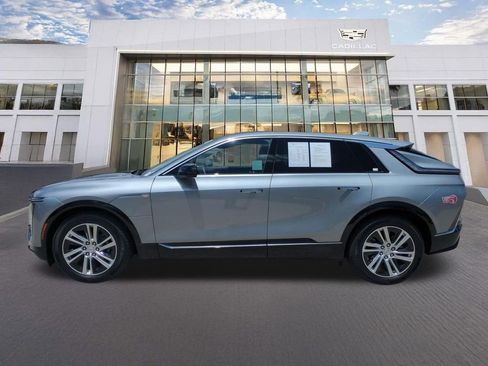Certified 2024 Cadillac Lyriq Tech AWD/4WD image 8