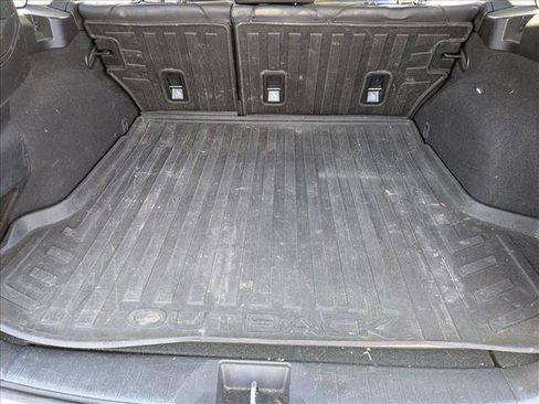 Used 2017 Subaru Outback 2.5i Limited AWD/4WD image 6