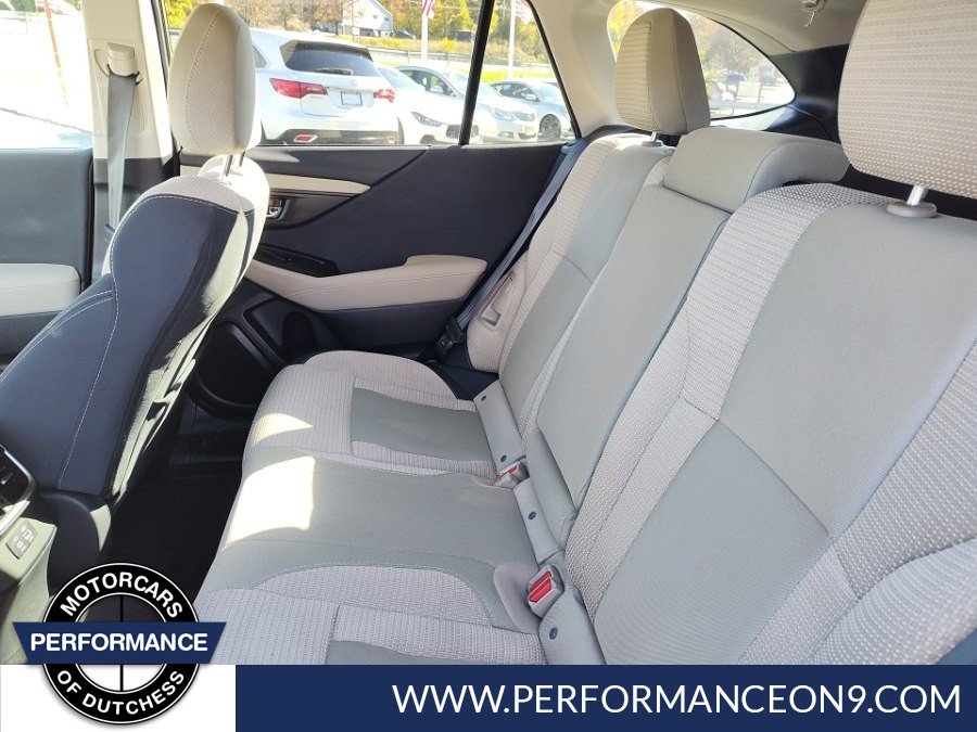 Used 2025 Subaru Outback Premium AWD/4WD image 12