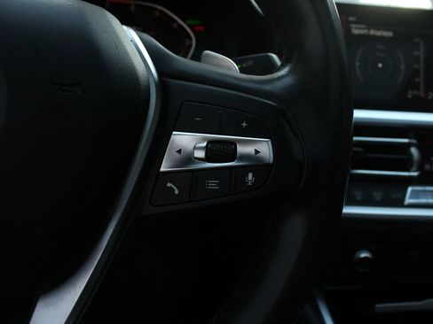 Used 2020 BMW 330i xDrive Sedan w/ Convenience Package AWD/4WD image 26