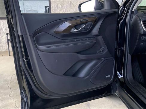 Used 2018 GMC Terrain Denali w/ Advanced Safety Package image 22