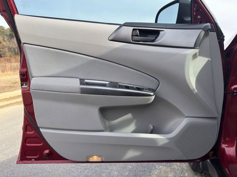 Used 2013 Subaru Forester 2.5X w/ Popular Pkg 1 image 10