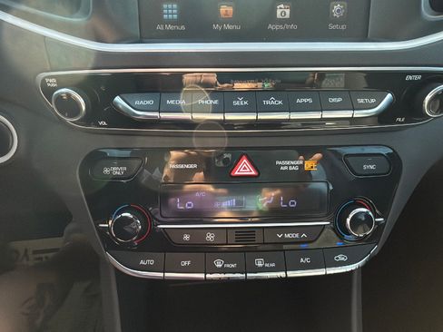 Used 2018 Hyundai Ioniq Blue FWD image 20