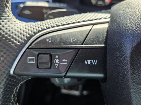 Used 2022 Audi SQ8 Prestige w/ Prestige Package image 32