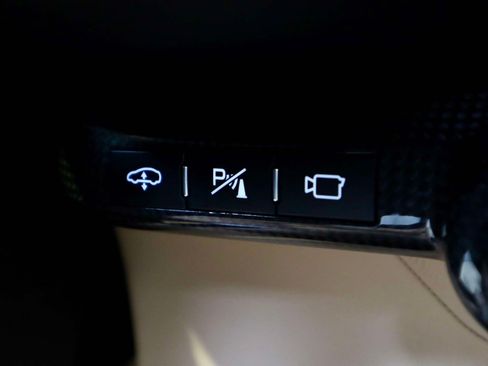 Certified 2023 Ferrari 812 GTS RWD image 33