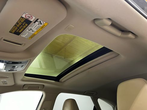 Used 2019 Lexus RX 350L Luxury image 14